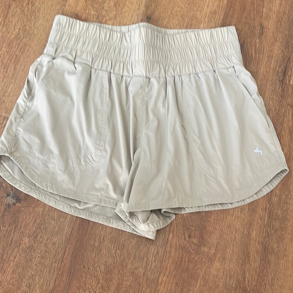 Athletic shorts